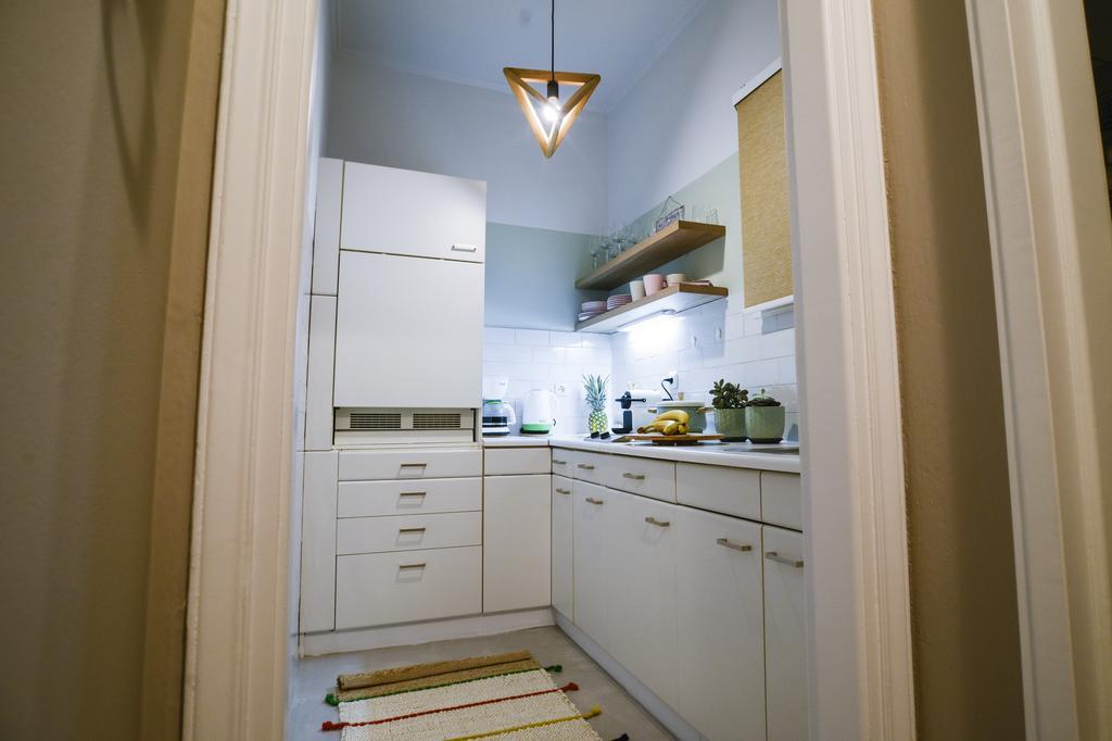Your "Home Away From Home" In Acropolis Афіни Екстер'єр фото