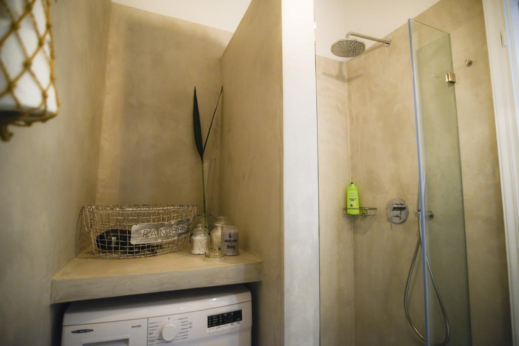 Your "Home Away From Home" In Acropolis Афіни Екстер'єр фото