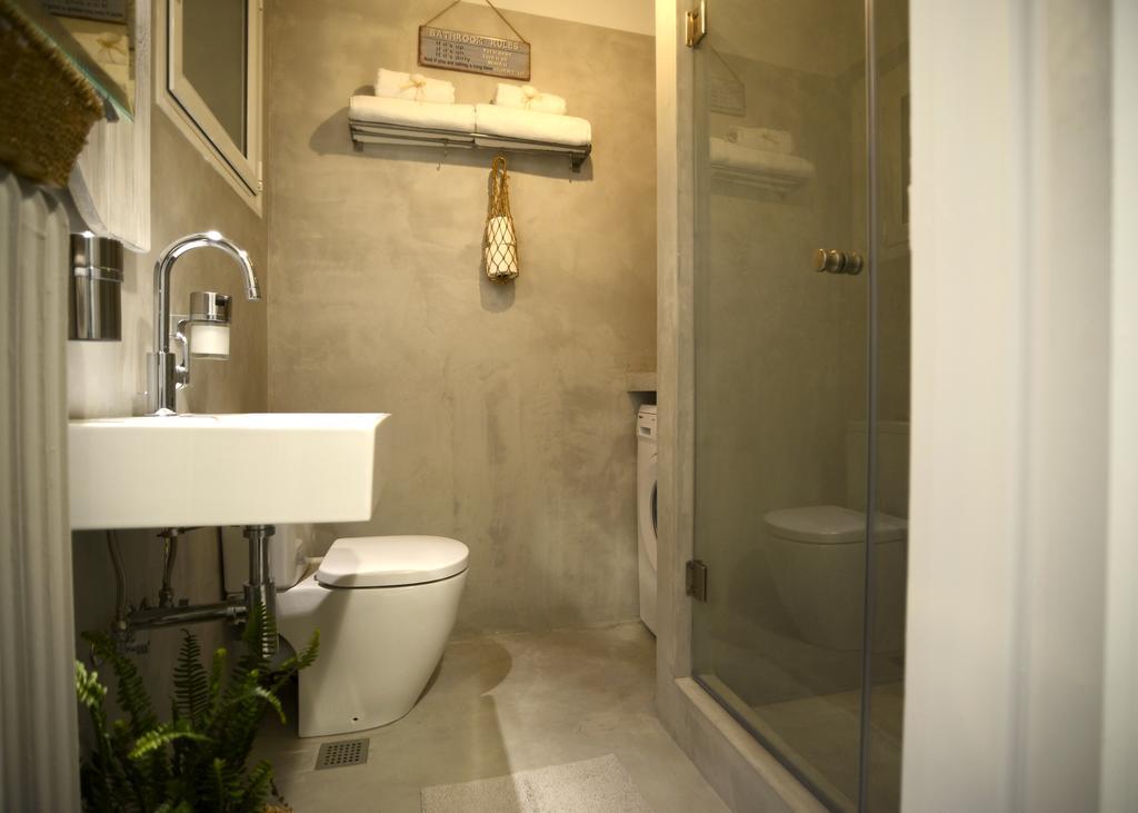 Your "Home Away From Home" In Acropolis Афіни Екстер'єр фото